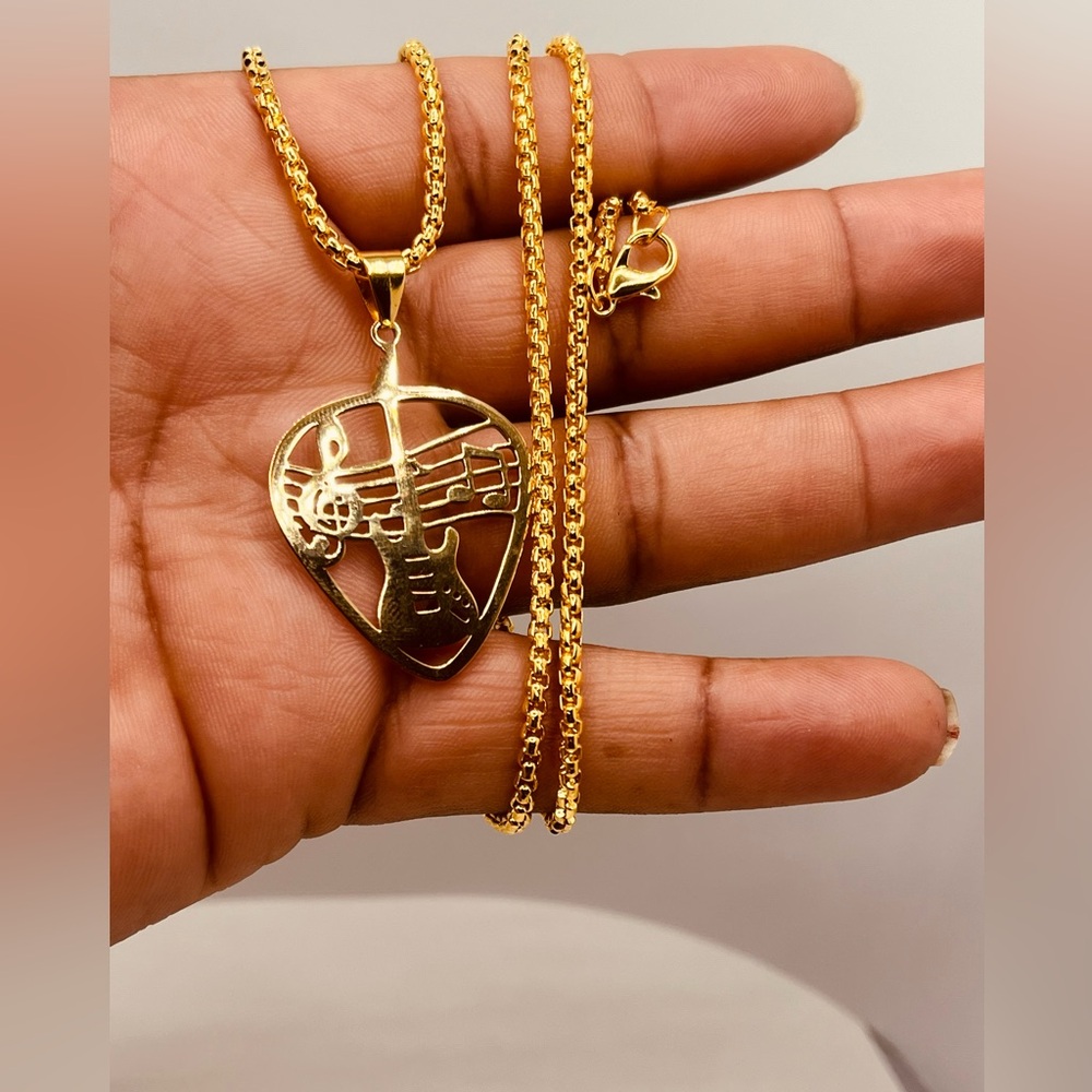 Stainless steel necklace for men’s musical note design